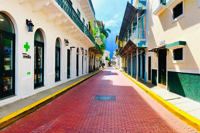 private-historical-walking-tour-through-the-old-town