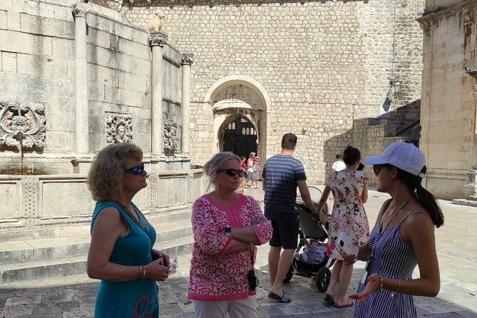 private-history-old-town-and-city-wall-tour-in-dubrovnik-2
