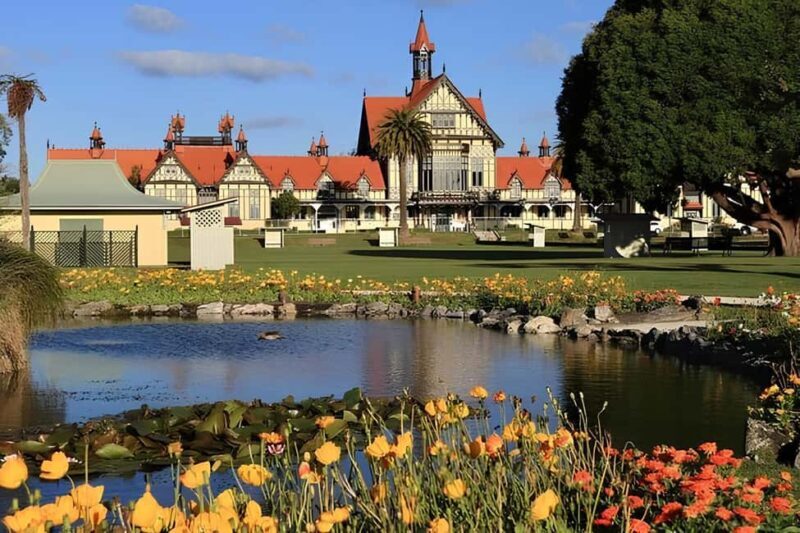 Private Hobbiton & BlueSprings & Redwood forest fromAuckland - Frequently Asked Questions