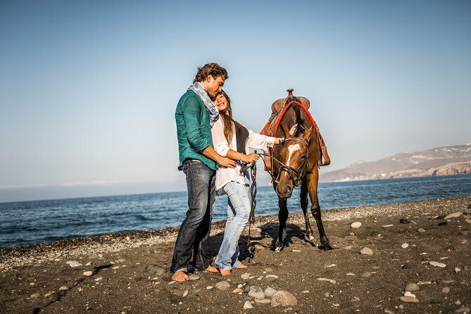 private-horse-riding-experience-in-santorini-2