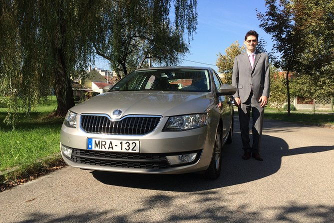 private-horse-riding-near-budapest-with-transport