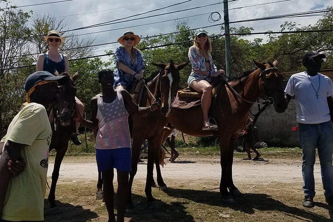 private-horseback-riding-from-ocho-rios-with-guide