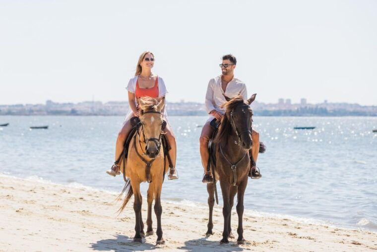 private-horseback-riding-on-the-beach-2