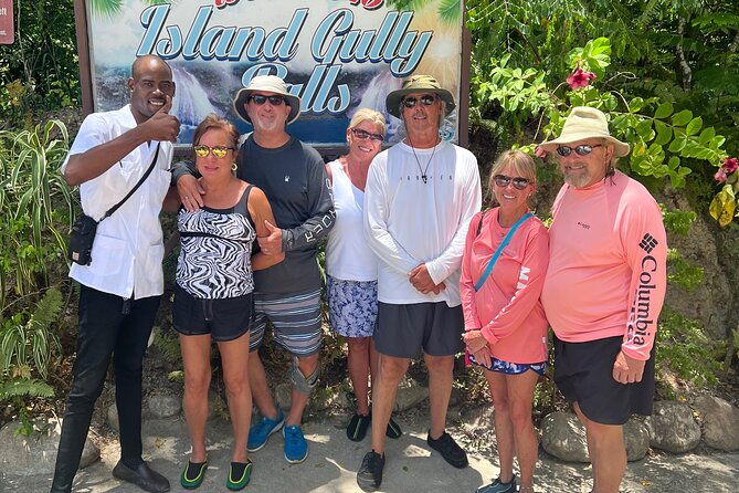 private-horseback-riding-swim-blue-hole-secret-falls