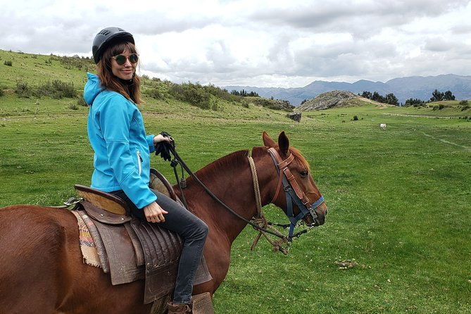 private-horseback-riding-tour-around-sacsayhuaman