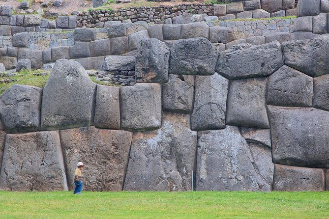 private-horseback-riding-tour-around-sacsayhuaman