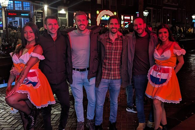 private-hostess-bar-tour-in-amsterdam-red-light-district-3h