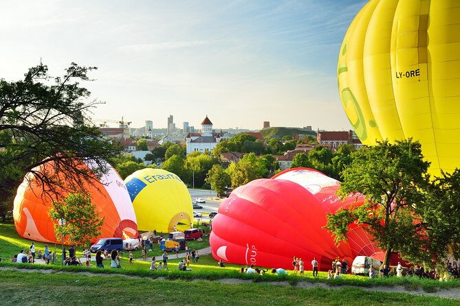 private-hot-air-balloon-ride-in-vilnius