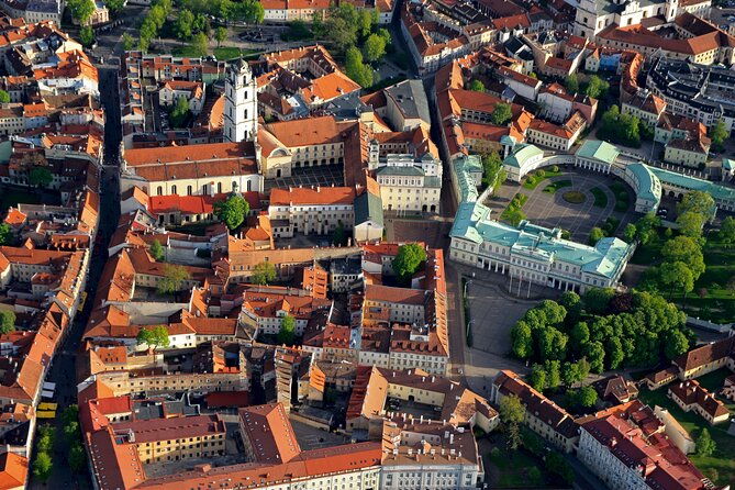 private-hot-air-balloon-ride-in-vilnius
