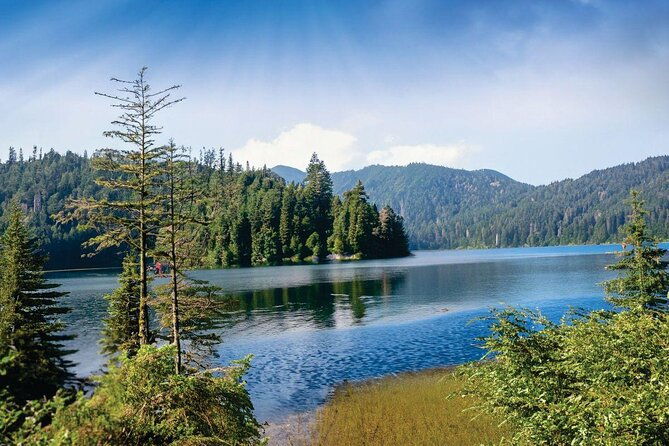 private-hudson-valley-fall-foliage-helicopter-charter-from-manhattan