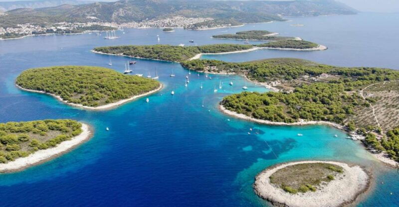 private-hvar-and-pakleni-islands-boat-cruise