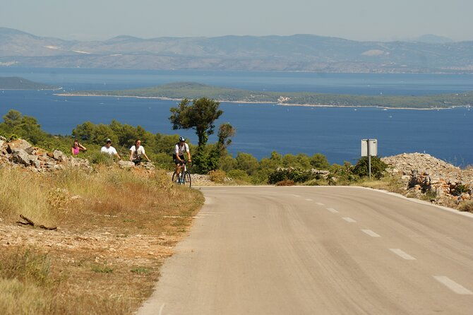 private-hvar-island-e-bike-tour
