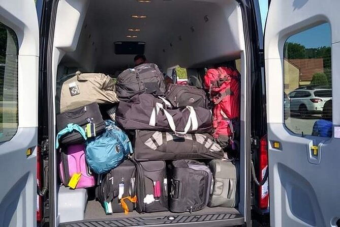 private-iad-airport-transfer-up-to-14-passengers-washington-dc