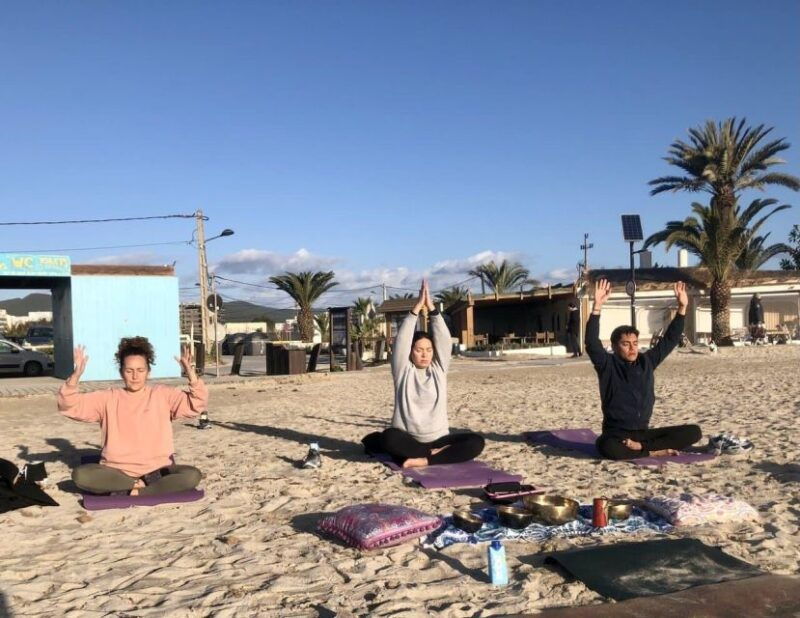 private-ibiza-beach-yoga-class-with-friends