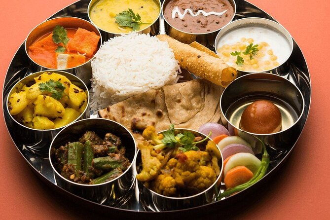 private-illumination-tour-in-paris-with-indian-dinner-hotel-pickup