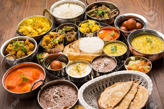 private-illumination-tour-in-paris-with-indian-dinner-hotel-pickup