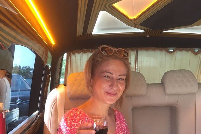 private-istanbul-airport-transfer-sedan-car-minivan-or-minibus