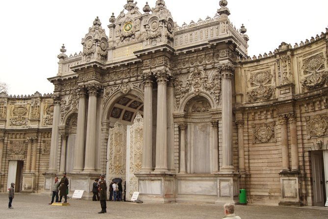 private-istanbul-guided-tour-with-dlx-van-fullday