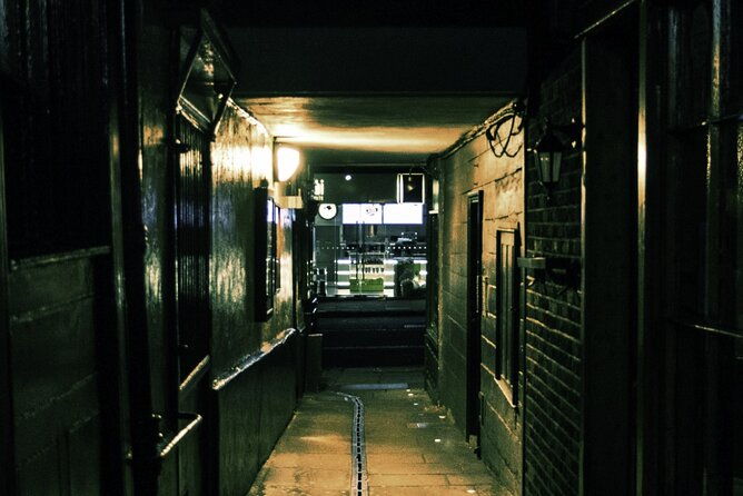 private-jack-the-ripper-ghost-walking-tour-in-london