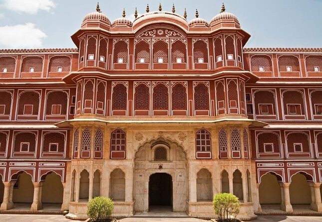 Private Jaipur City Tour from Delhi by Car - Exploring Jaipur in a Day: A Balanced Look at the Private Tour from Delhi