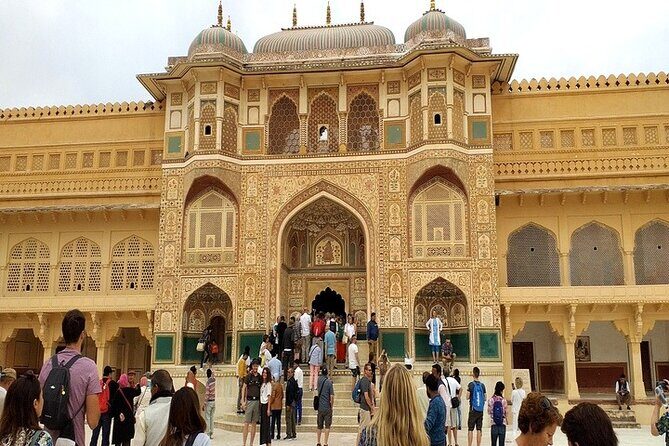 Private Jaipur Day Trip from Delhi By Fast Train - All inclusive - FAQs