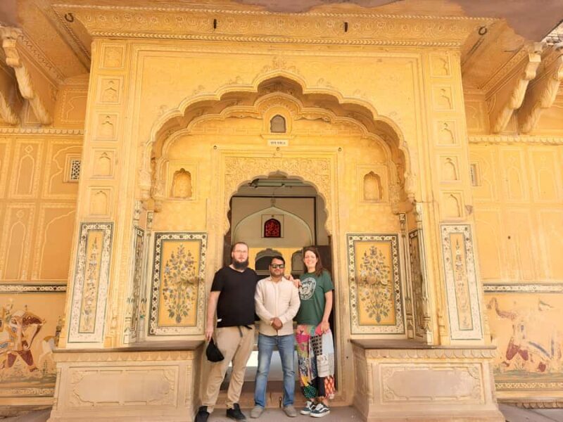 Private Jaipur(Pink City) Day Trip From Delhi By Car - Exploring Jaipur’s Royal Heart: City Palace and Jantar Mantar