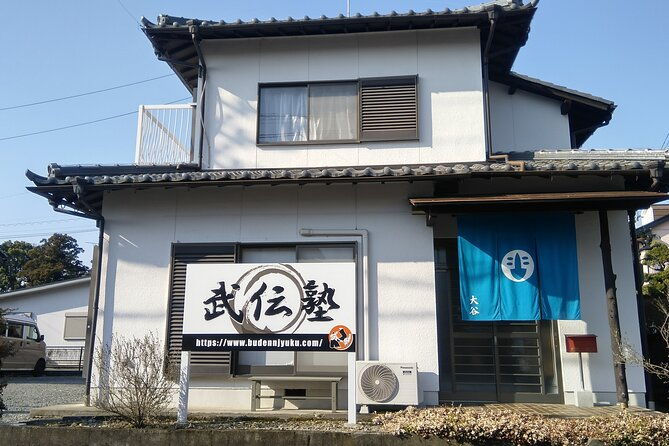 private-japanese-martial-arts-and-samurai-experience-in-gifu
