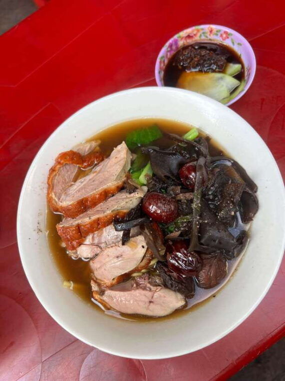 private-jeep-tour-saigon-ho-chi-minh-city-street-food-taste