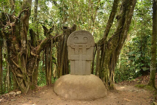private-jeep-tour-to-the-surroundings-of-san-agustin