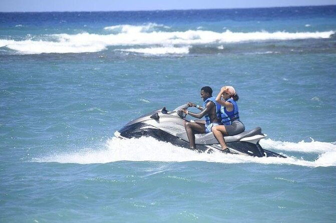 private-jet-ski-adventure-at-tropical-bliss-beach