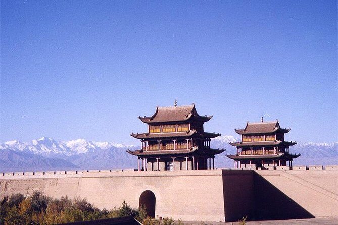 Private Jiayuguan Day Tour to Jiayuguan Fort, Overhanging Great Wall and More - Key Points