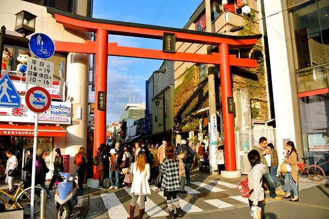 private-kamakura-and-yokohama-sightseeing-day-trip-with-guide