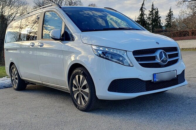 private-karlovy-vary-trip-from-prague-with-glassworks-all-incl