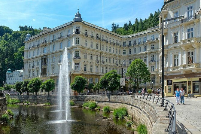 private-karlovy-vary-trip-from-prague-with-glassworks-all-incl