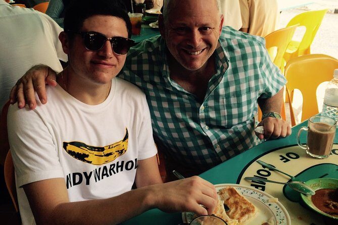 Private Katong Evening Food Tour - Colourful Peranakan Houses and Local Bites