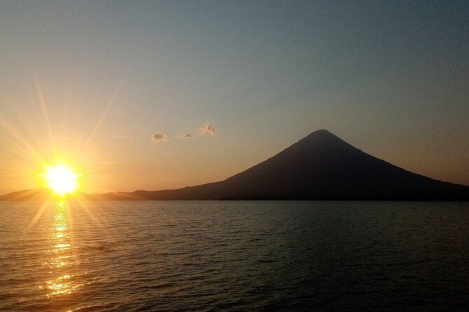 private-kayaking-experience-in-ometepe