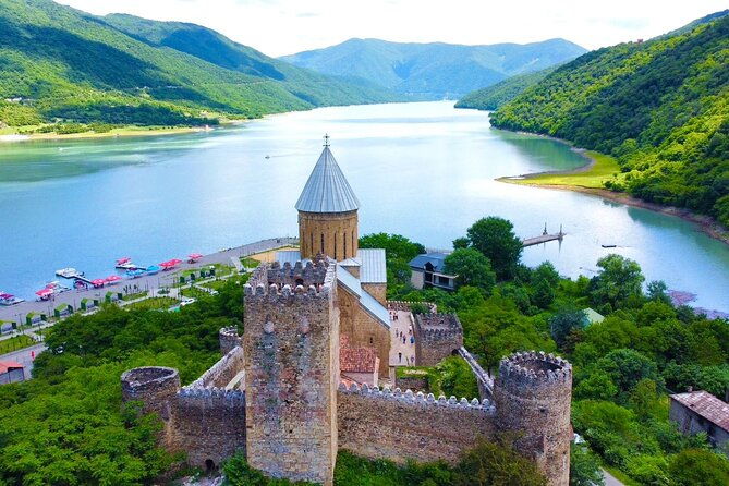 private-kazbegi-and-gudauri-mountain-tour