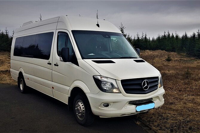 private-keflavik-airport-transfer-one-way