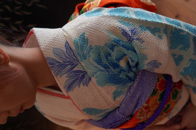 private-kimono-and-tea-ceremony-at-local-home-near-tokyo-disney