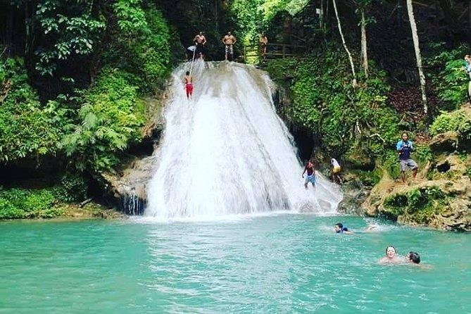 private-konoko-falls-and-blue-hole-combo-tour-from-ocho-rios
