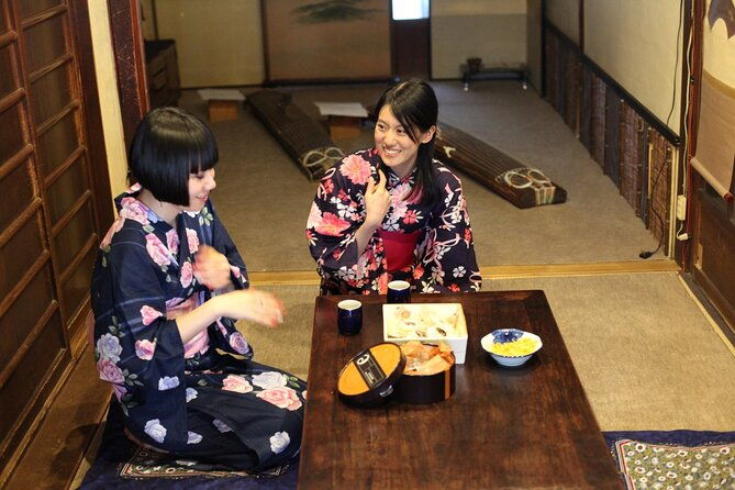 private-koto-lesson-in-kyoto-with-a-professional-koto-performer
