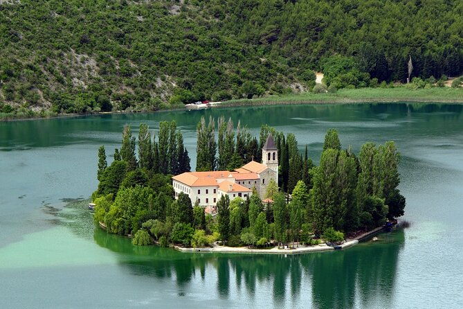 private-krka-waterfalls-tour-wine-olive-oil-and-free-dessert-2