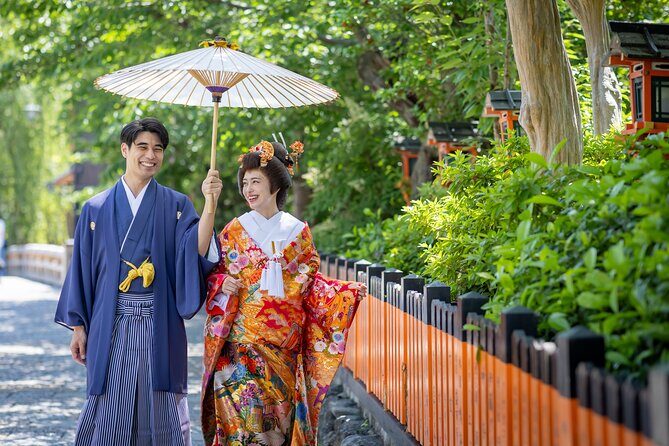 Private Kyoto Photography and Dress up Adventure Couple plan - Authentic Experiences with a Modern Touch
