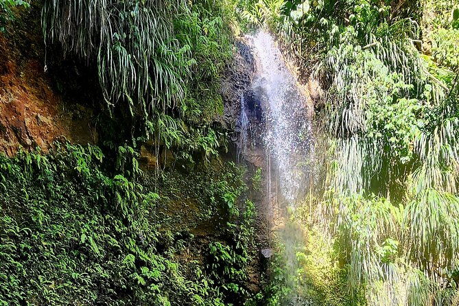 private-la-soufriere-drive-in-volcano-minibus-tour-st-lucia