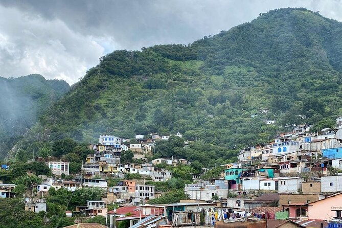 private-lake-atitlan-tour-in-town-of-santa-cruz-jaibalito-tzununa-and-san-juan