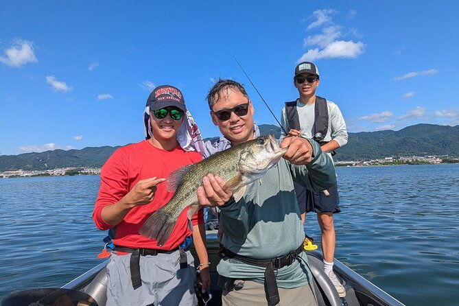 private-lake-biwa-bass-fishing-and-sightseeing
