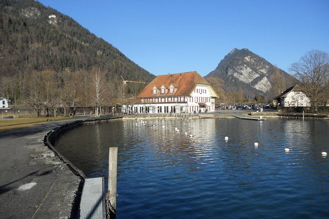 private-lake-thun-and-lake-brienz-express-tour-from-interlaken