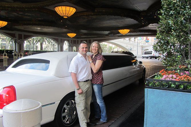private-las-vegas-hotel-to-airport-luxury-limousine-transfer-2