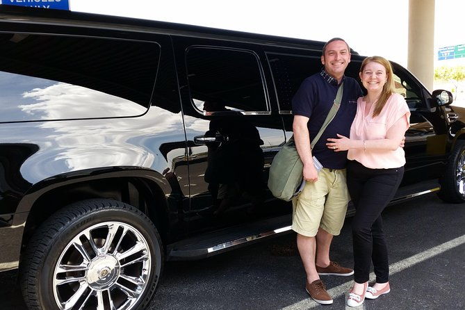private-las-vegas-hotel-to-airport-luxury-limousine-transfer