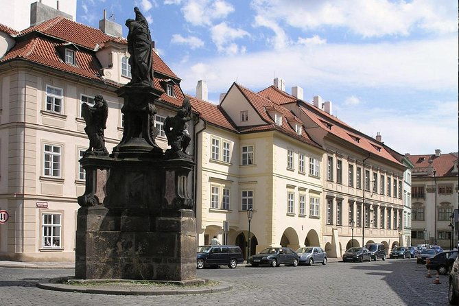 private-lesser-town-tour-historical-treasure-hunt